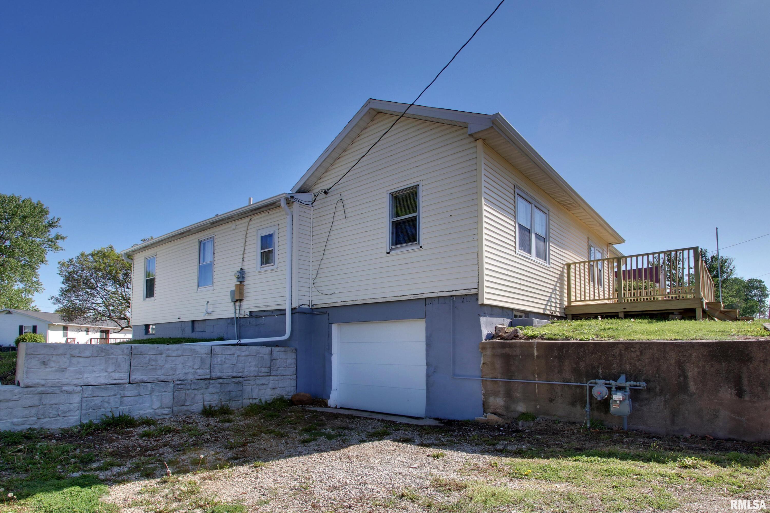 216 Smith Street Ursa, IL 62376 - Photo 15 of 17