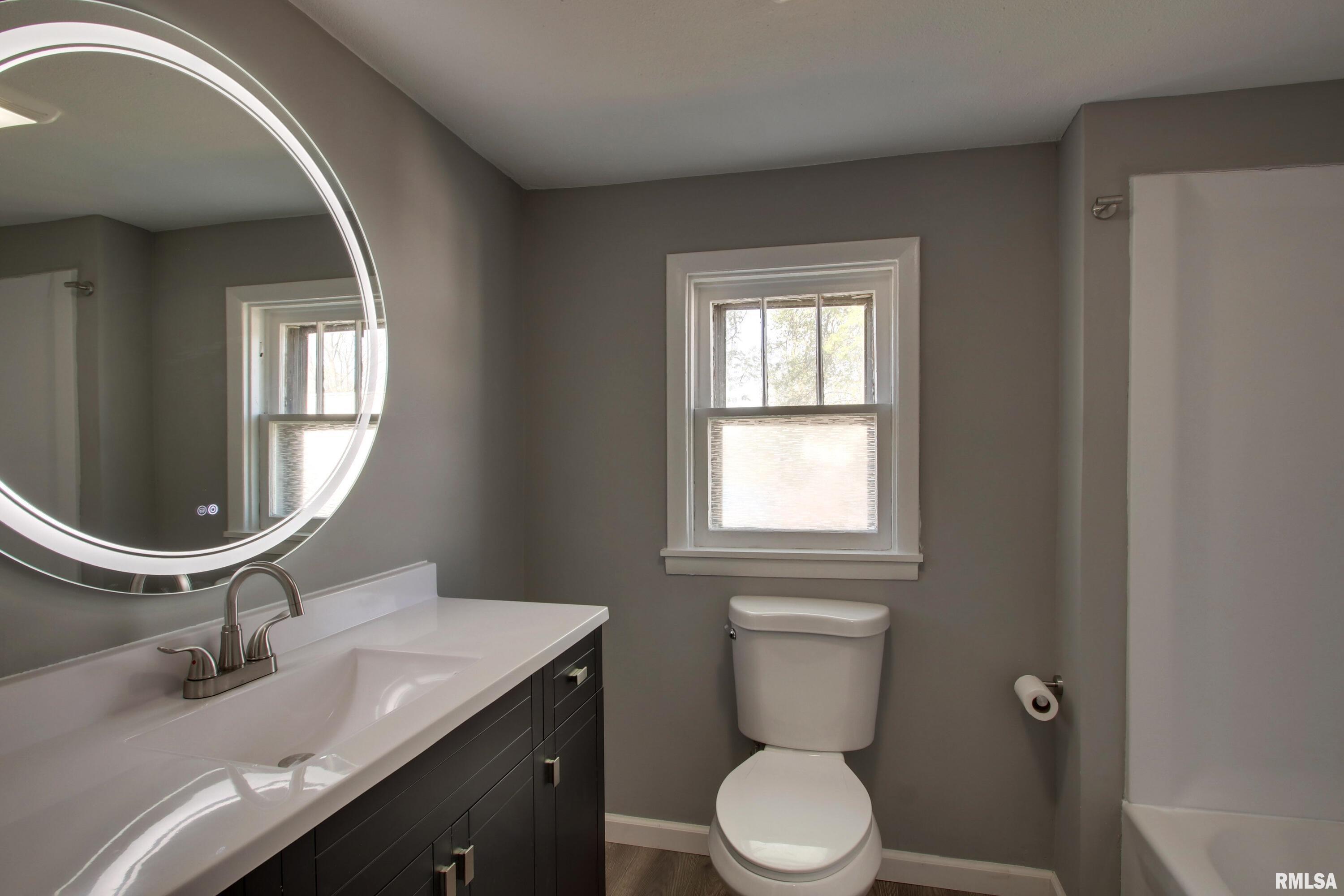 216 Smith Street Ursa, IL 62376 - Photo 8 of 17