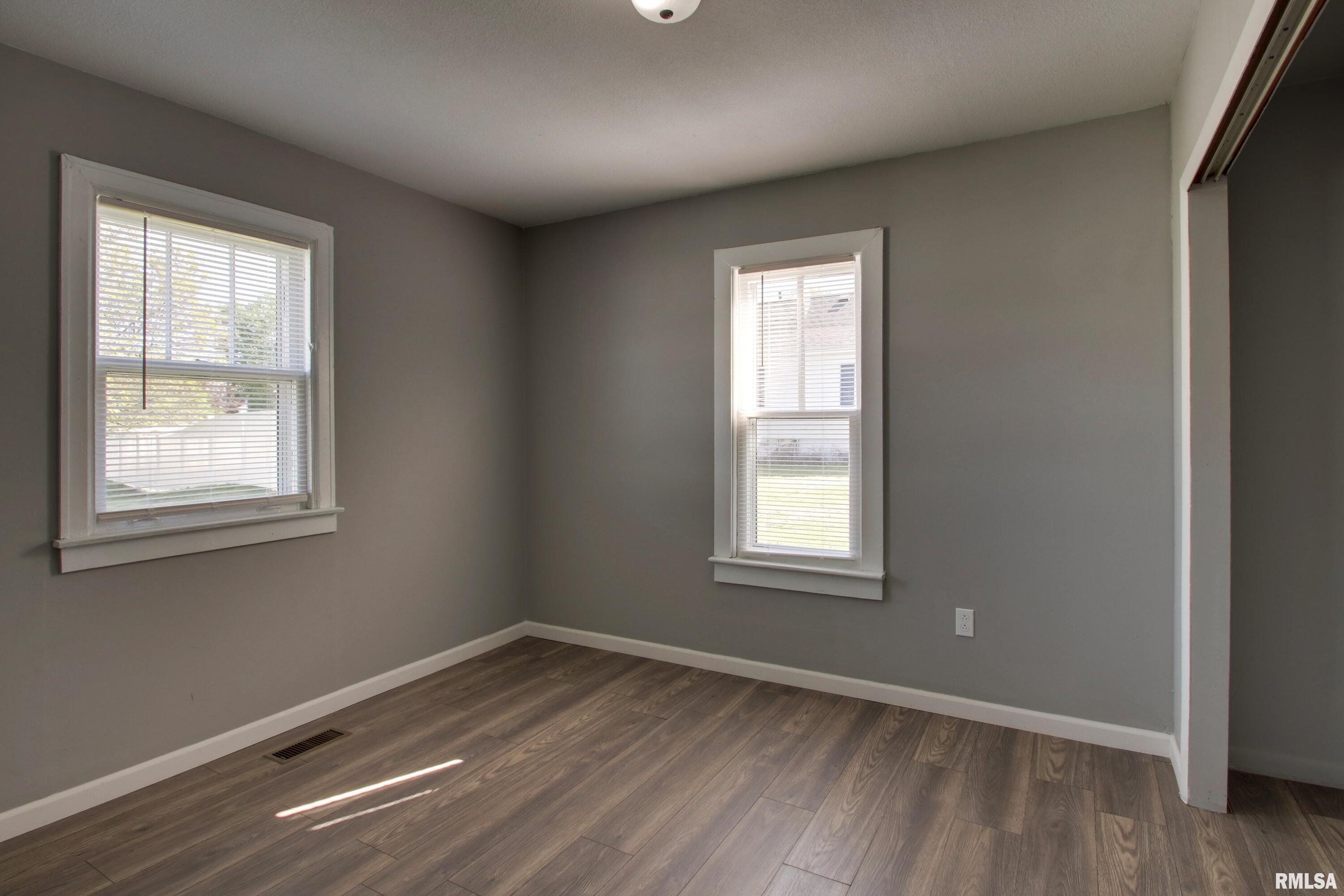 216 Smith Street Ursa, IL 62376 - Photo 10 of 17