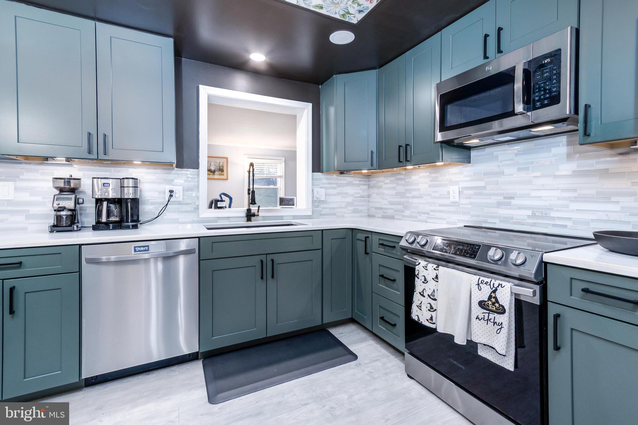 2401 Eastridge Road Lutherville-Timonium, MD 21093 - Photo 11 of 36 Kitchen