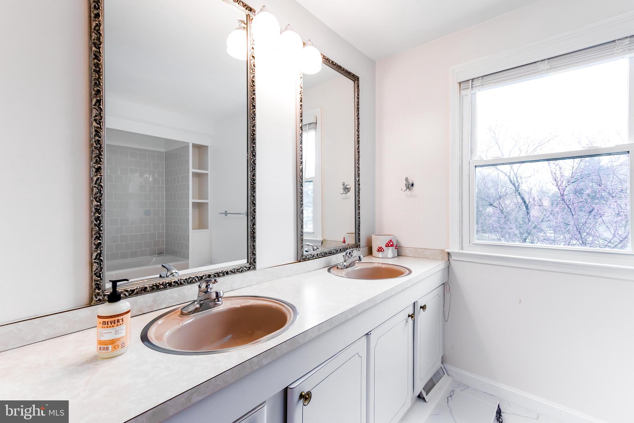 2401 Eastridge Road Lutherville-Timonium, MD 21093 - Photo 29 of 36 Upper Level Full Bath