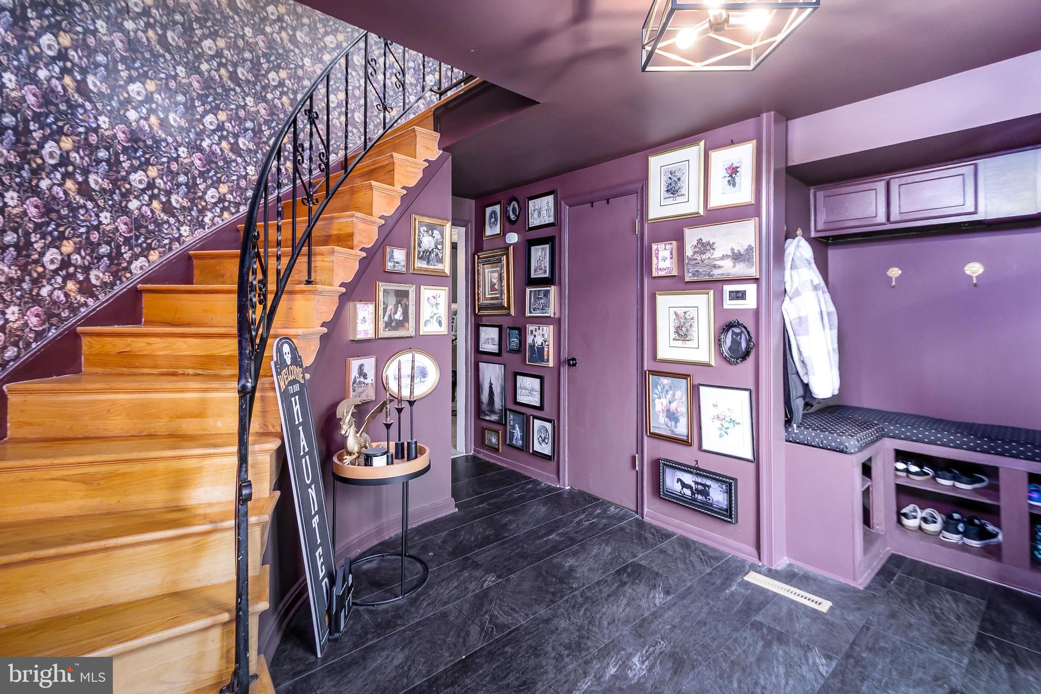 2401 Eastridge Road Lutherville-Timonium, MD 21093 - Photo 3 of 36 Foyer