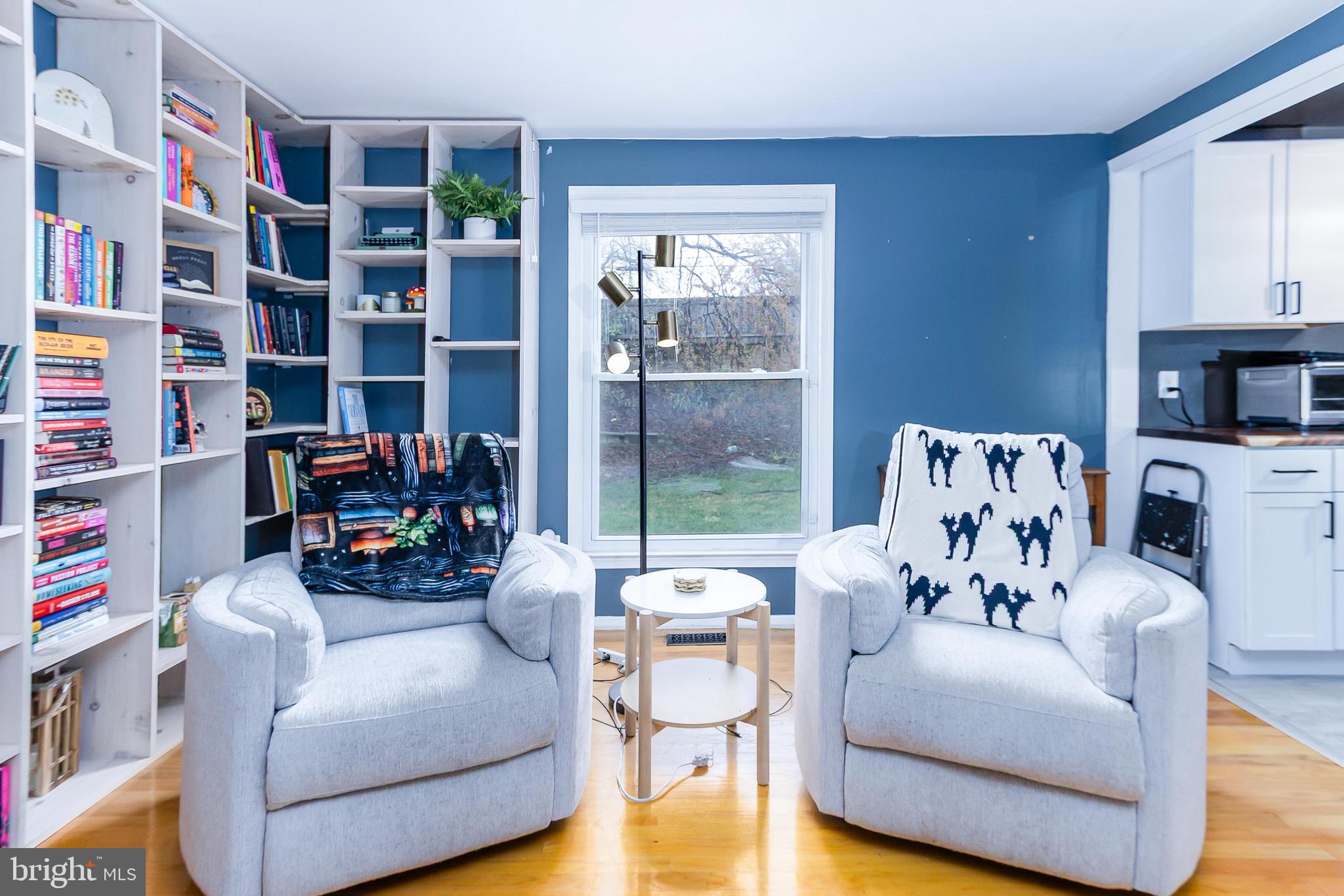 2401 Eastridge Road Lutherville-Timonium, MD 21093 - Photo 4 of 36 Living Room w/Built ins