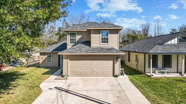 $220,600 | 3975 Sam Houston Road, Willis, TX 77378