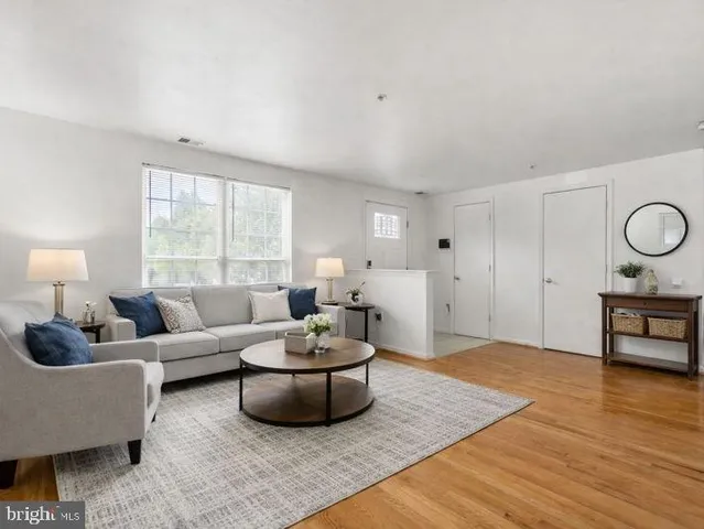 $370,000 | 5136 Cranmer Way, Capitol Heights, MD 20743