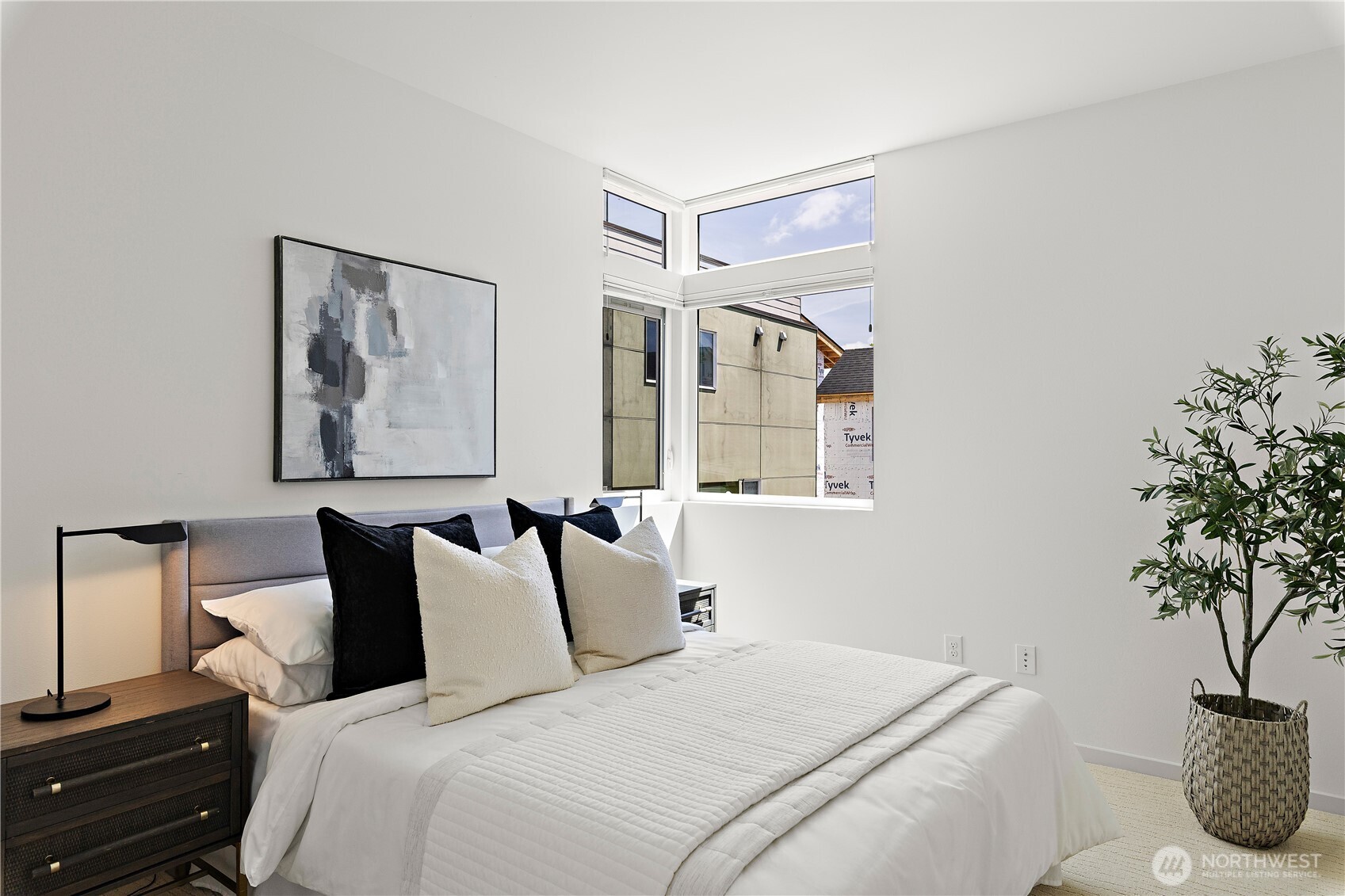 705 18th Avenue South, Unit B Seattle, WA 98144 - Photo 17 of 26