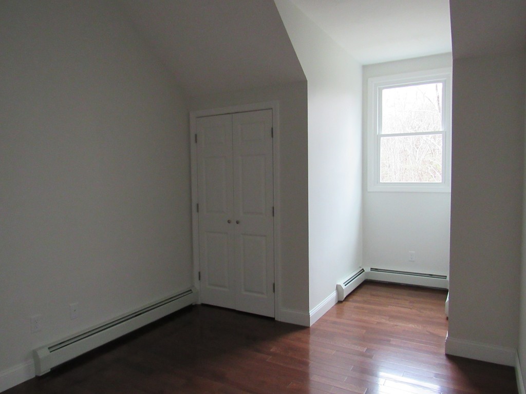 151 Moon Hill Road Northbridge, MA 01534 - Photo 12 of 29 Gallery Image 12