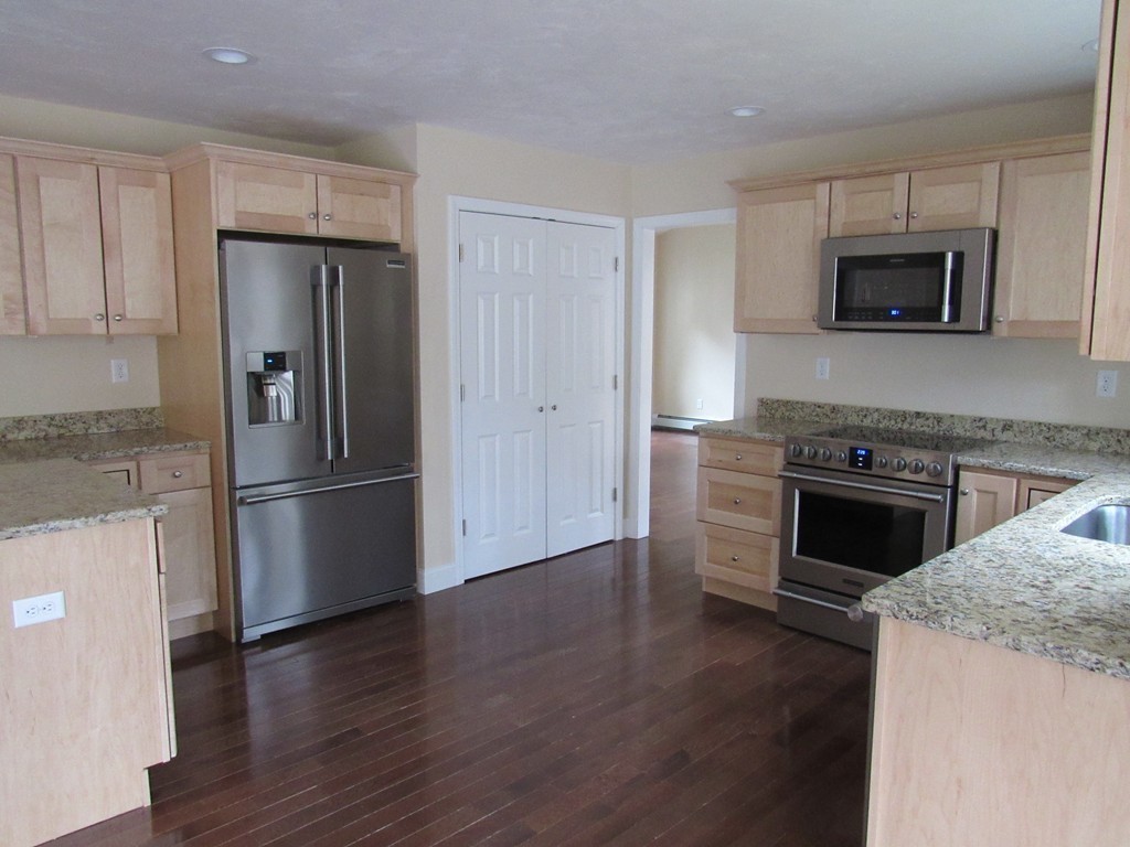 151 Moon Hill Road Northbridge, MA 01534 - Photo 6 of 29 Gallery Image 6