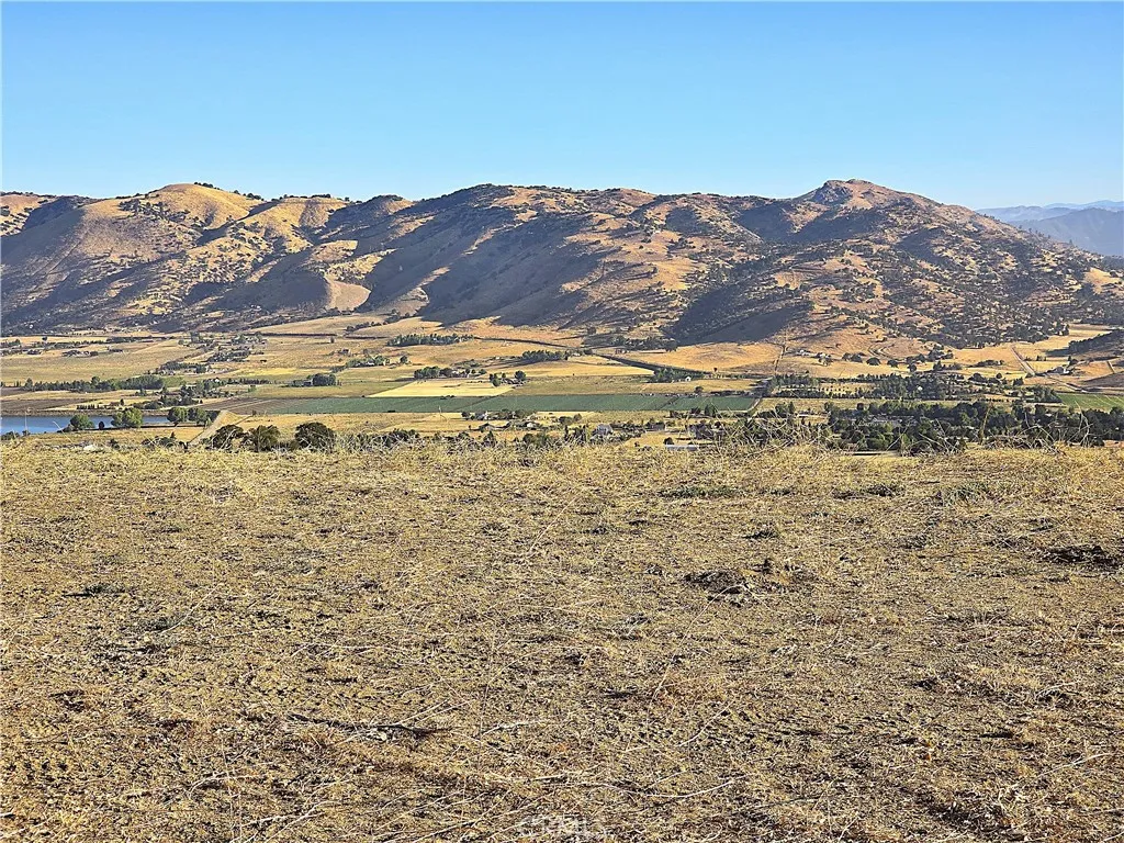 0 Zurich Tehachapi, CA 93561 - Photo 33 of 51 All buildable space!!!