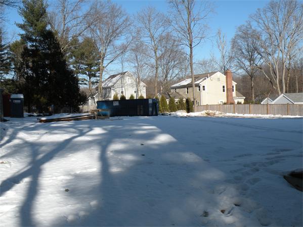 6 Brooksbie Road Bedford, MA 01730 - Photo 8 of 18 Gallery Image 8