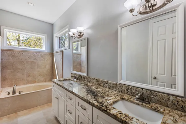 $535,000 | 4807 Nob Hill Drive, Bartlett, TN 38002