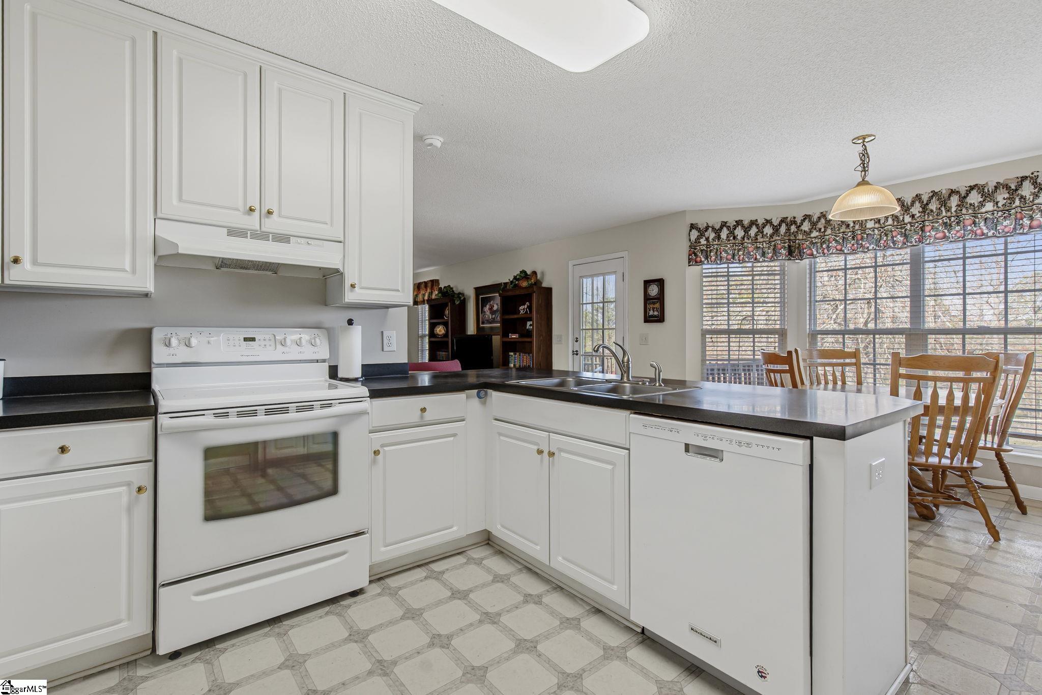 3206 Highway 252 Laurens, SC 29360 - Photo 31 of 47