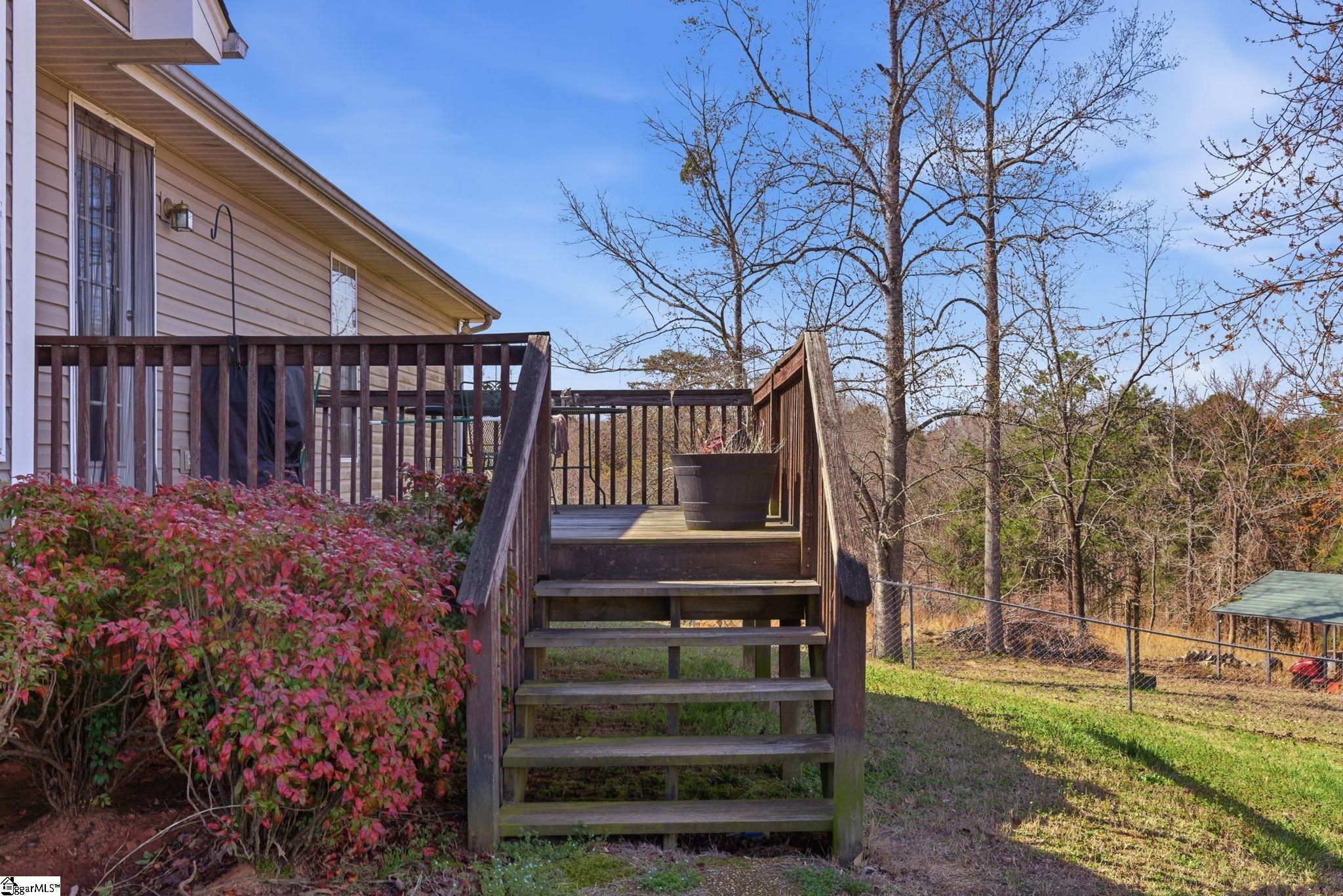 3206 Highway 252 Laurens, SC 29360 - Photo 4 of 47