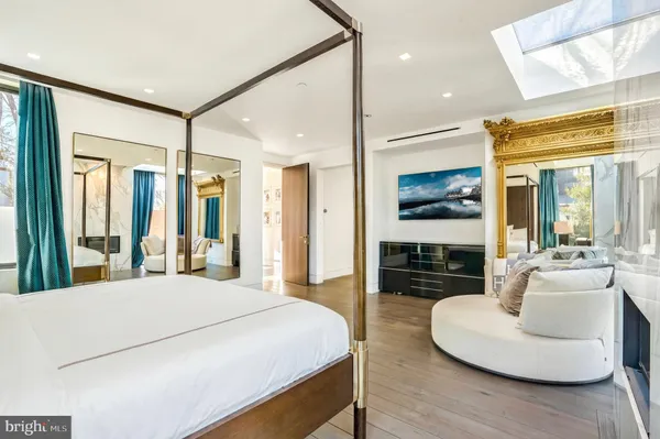 $6,150,000 | 2709 36th Street Northwest, Washington, DC 20007