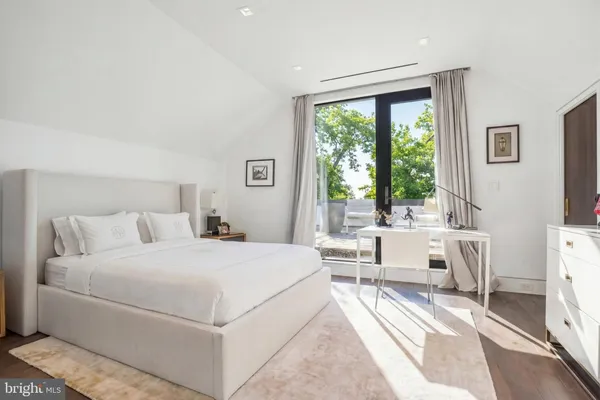 $6,150,000 | 2709 36th Street Northwest, Washington, DC 20007