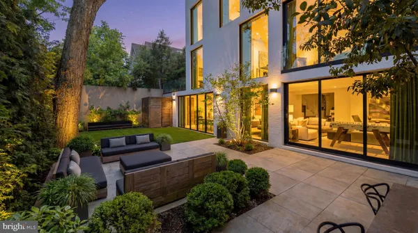 $6,150,000 | 2709 36th Street Northwest, Washington, DC 20007