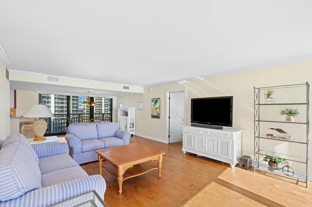 $1,150,000 | 3000 North Ocean Drive, Unit 15C, Singer Island, FL 33404