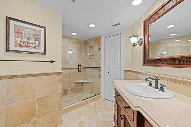 $1,150,000 | 3000 North Ocean Drive, Unit 15C, Singer Island, FL 33404