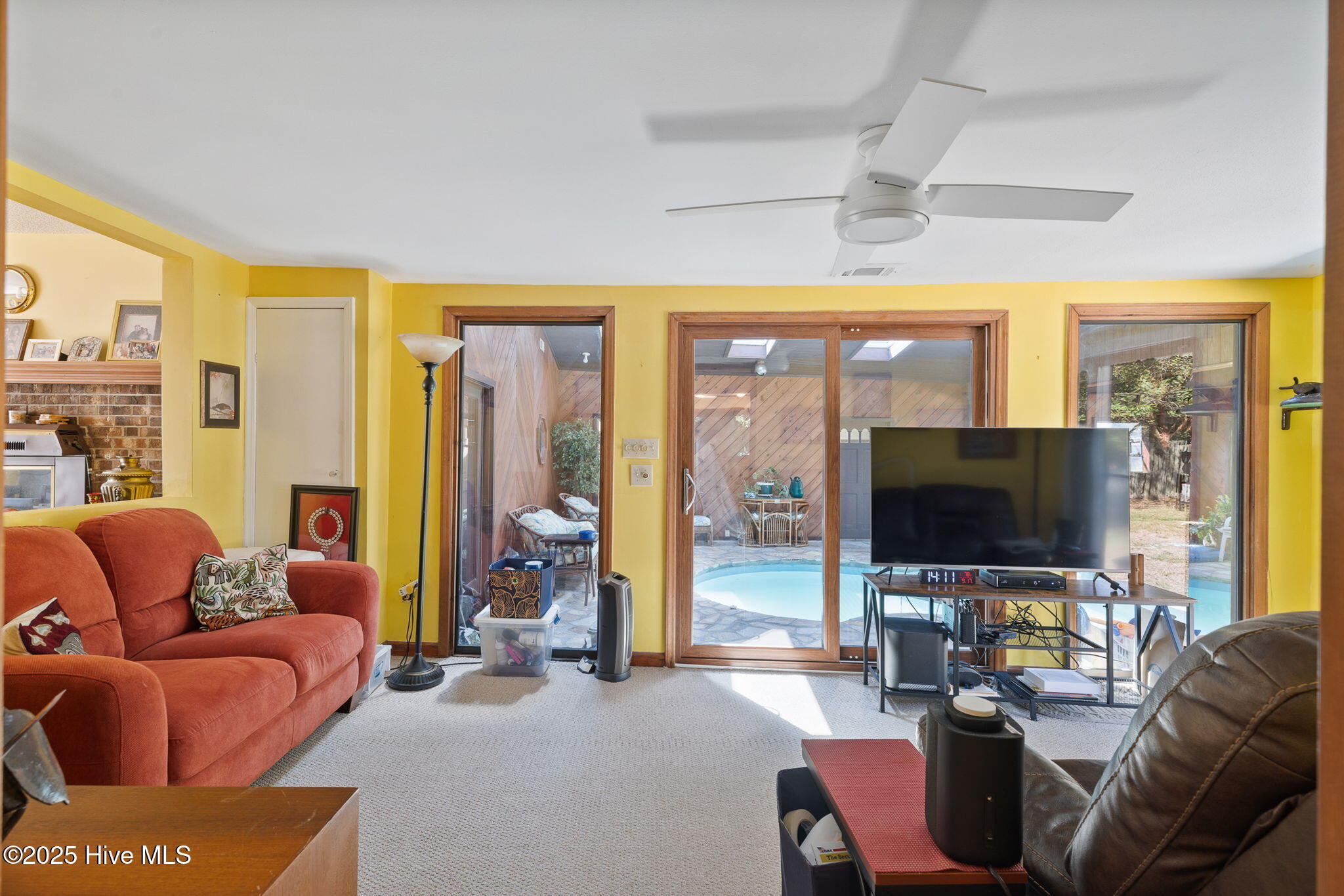 1984 Kings Landing Road Hampstead, NC 28443 - Photo 21 of 71 Sitting Room