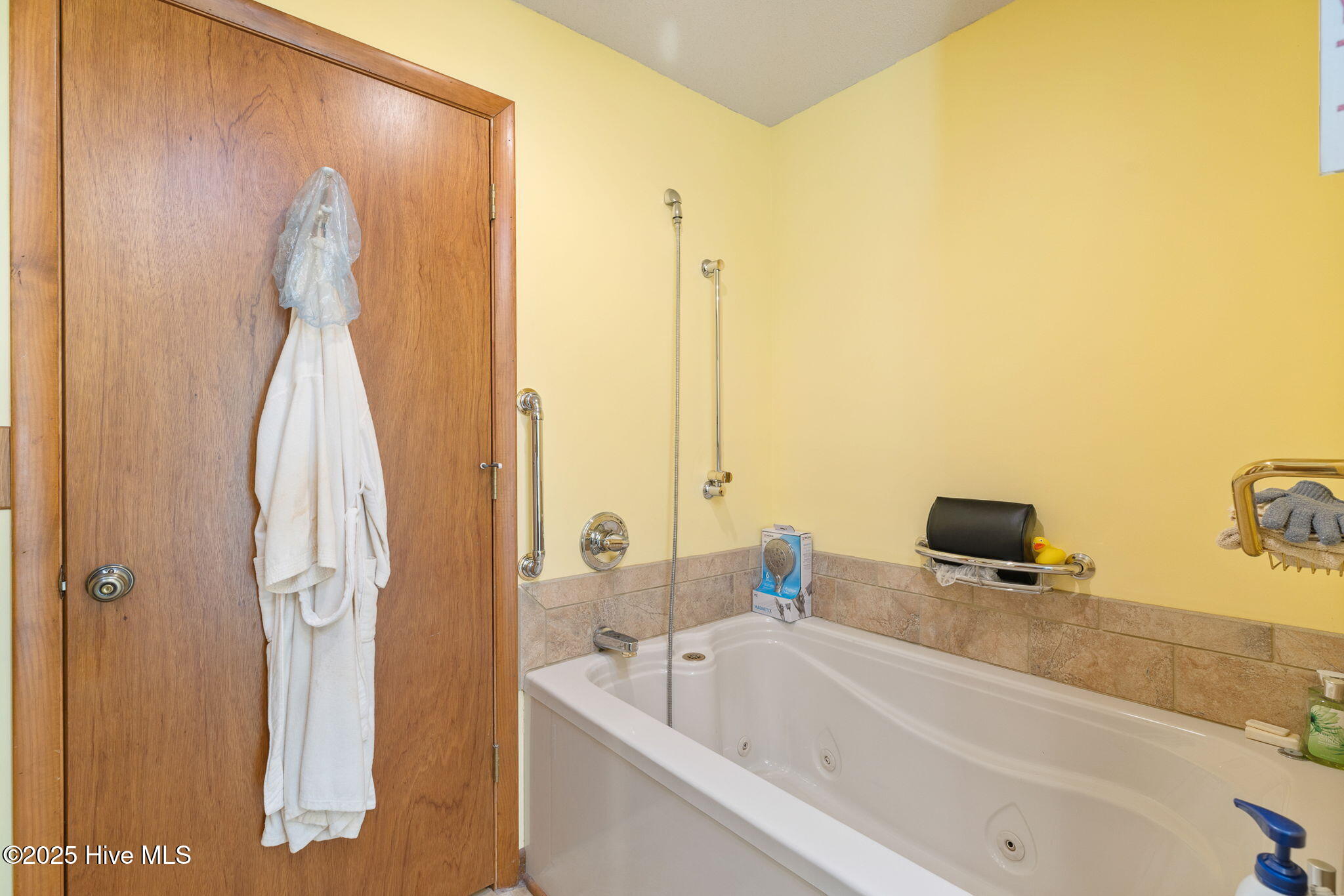 1984 Kings Landing Road Hampstead, NC 28443 - Photo 36 of 71 master bath