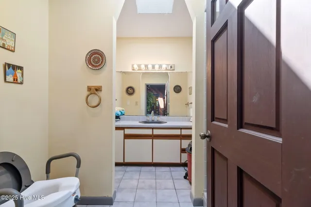 $850,000 | 1984 Kings Landing Road, Hampstead, NC 28443