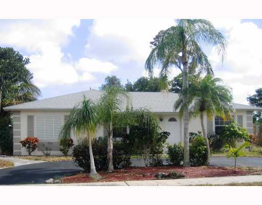 9760 Alaska Circle Boca Raton, FL 33434 - Photo 1 of 13 Primary Photo