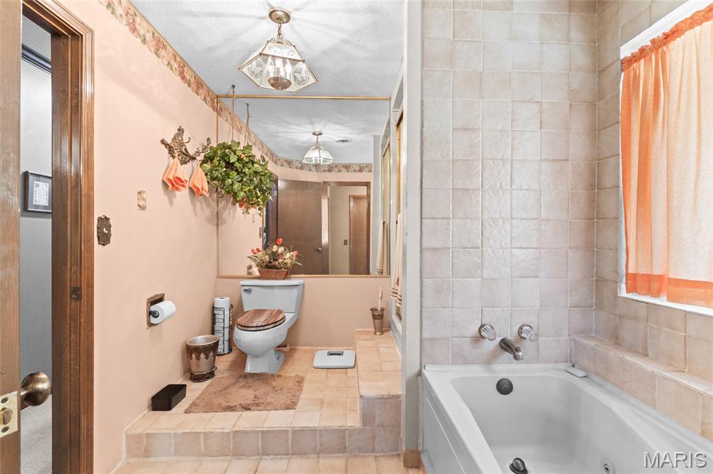1466 Neff Road St. Clair, MO 63077 - Photo 19 of 47 Gallery Image 19