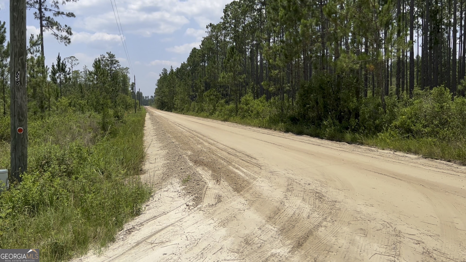 a view of a backyard of a building