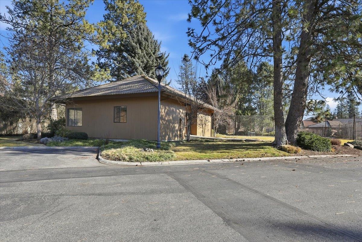 5438 South Quail Ridge Circle Spokane, WA 99223 - Photo 2 of 15
