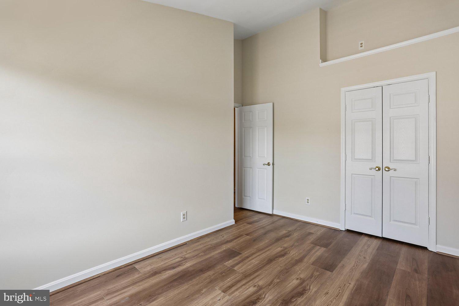 536 Tschiffely Square Road Gaithersburg, MD 20878 - Photo 31 of 43 Third bedroom w/ updated flooring