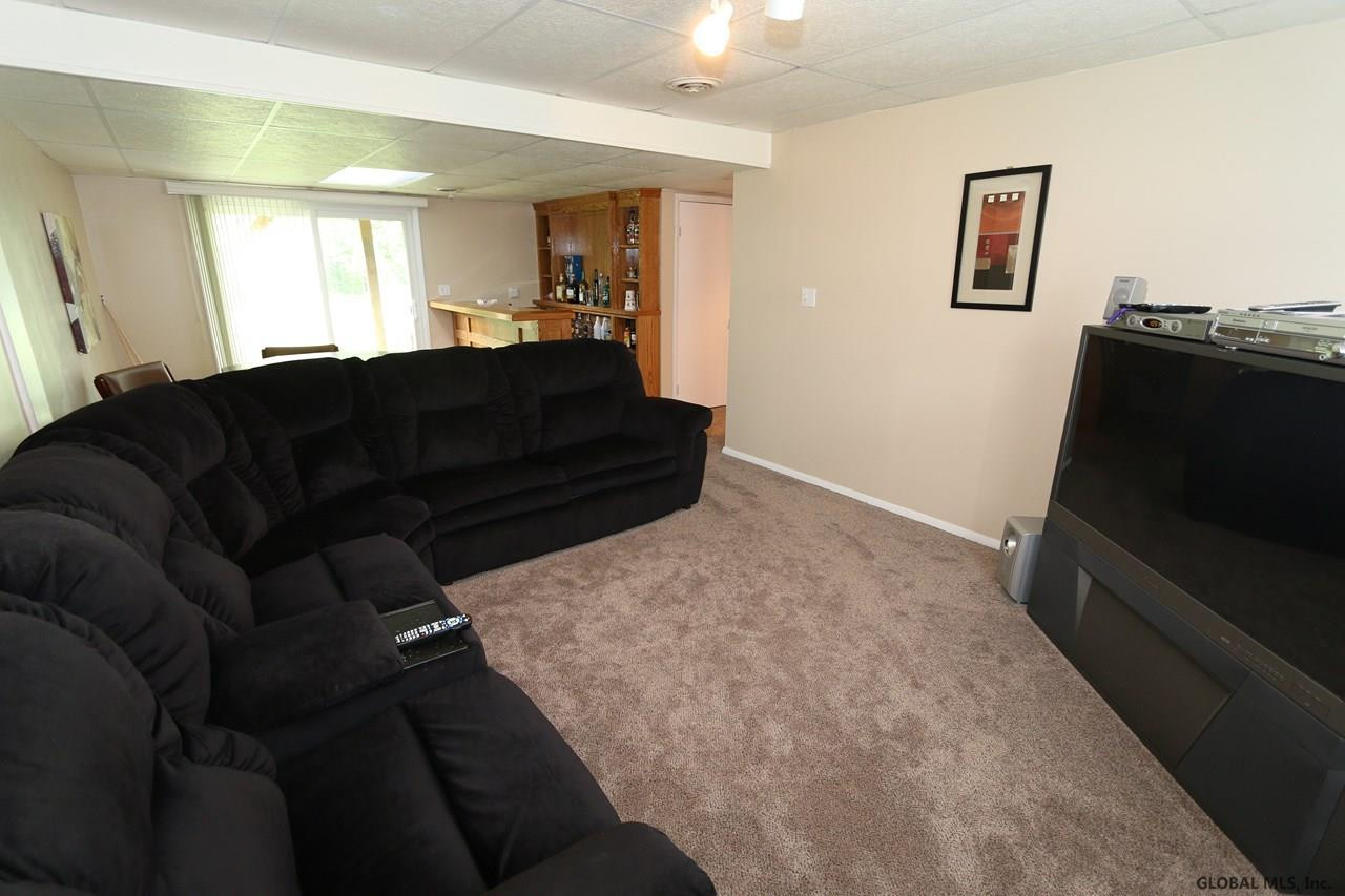 1094 Watervliet Shaker Road Colonie, NY 12205 - Photo 11 of 19 Photo 11