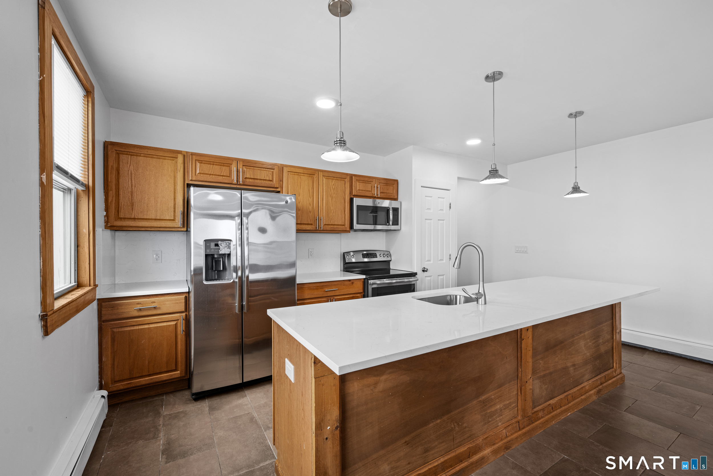 18 Bank Street New London, CT 06320 - Photo 5 of 15
