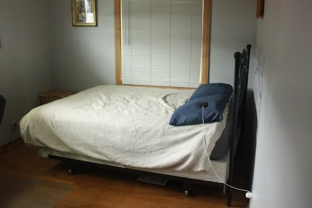 $699,000 | 5639 Manor Lane, Chicago, IL 60631