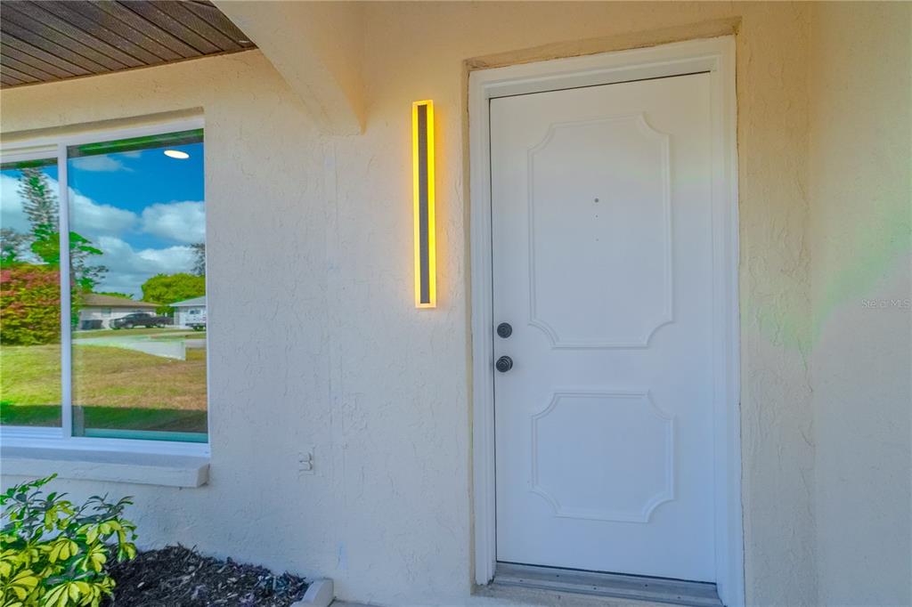 1461 Royal Road Venice, FL 34293 - Photo 6 of 68