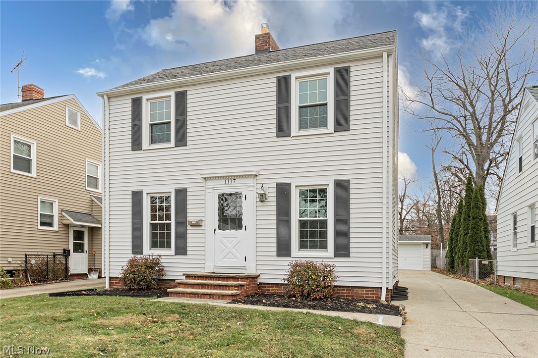 1117 Argonne Road Cleveland, OH 44121 - Photo 1 of 34