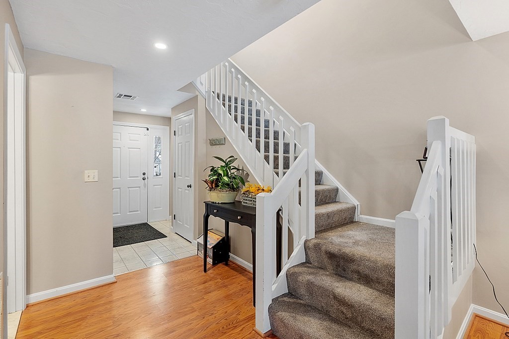 403 Ridgefield Circle, Unit C Clinton, MA 01510 - Photo 11 of 27 Gallery Image 11