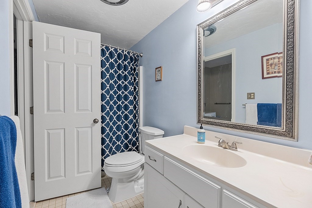 403 Ridgefield Circle, Unit C Clinton, MA 01510 - Photo 16 of 27 Gallery Image 16