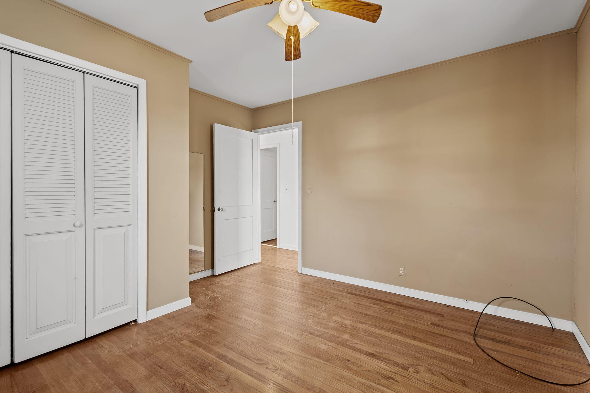 522 West Parks Drive Rensselaer, IN 47978 - Photo 22 of 29 a view of a livingroom with wooden floor