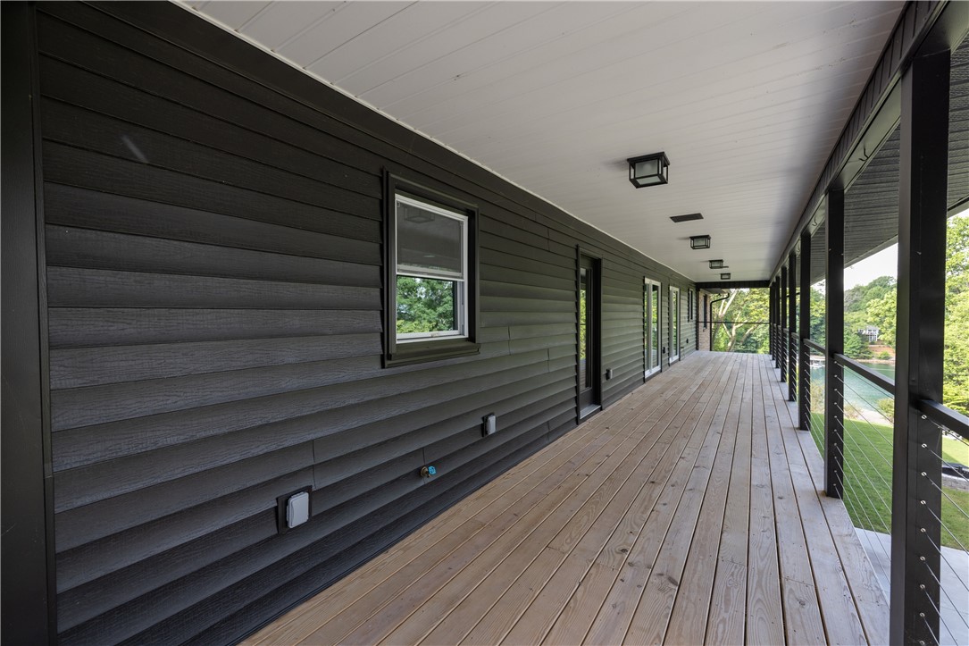 104 Coolview Drive Seneca, SC 29672 - Photo 11 of 50 All new deck