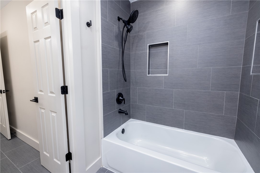 104 Coolview Drive Seneca, SC 29672 - Photo 29 of 50 Bath