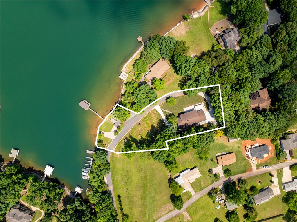 104 Coolview Drive Seneca, SC 29672 - Photo 3 of 50