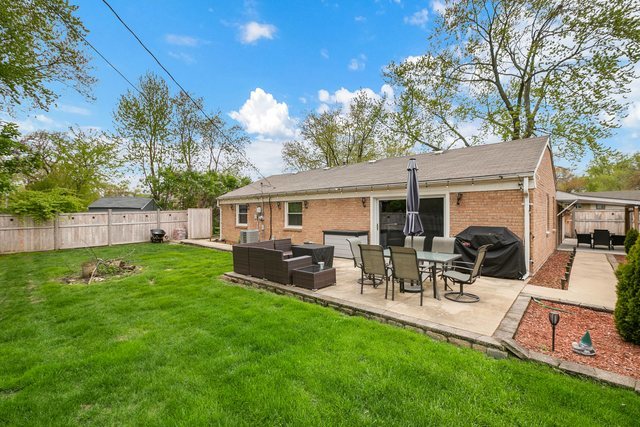 172 Oxford Road Bolingbrook, IL 60440 - Photo 19 of 27 a view of outdoor space yard and patio