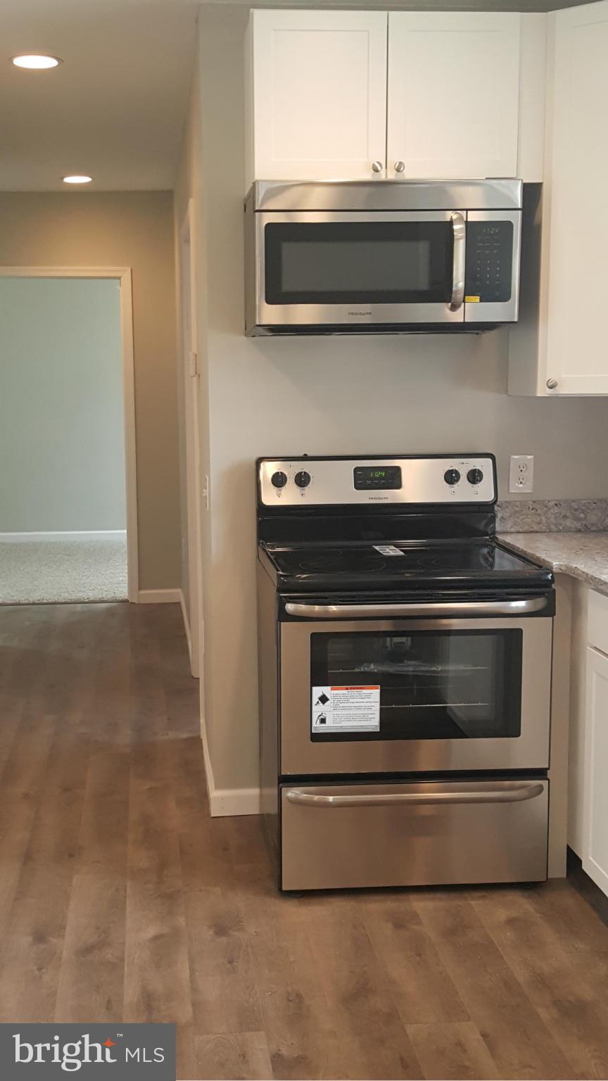 1842 Cremen Road Pasadena, MD 21122 - Photo 11 of 29 Kitchen