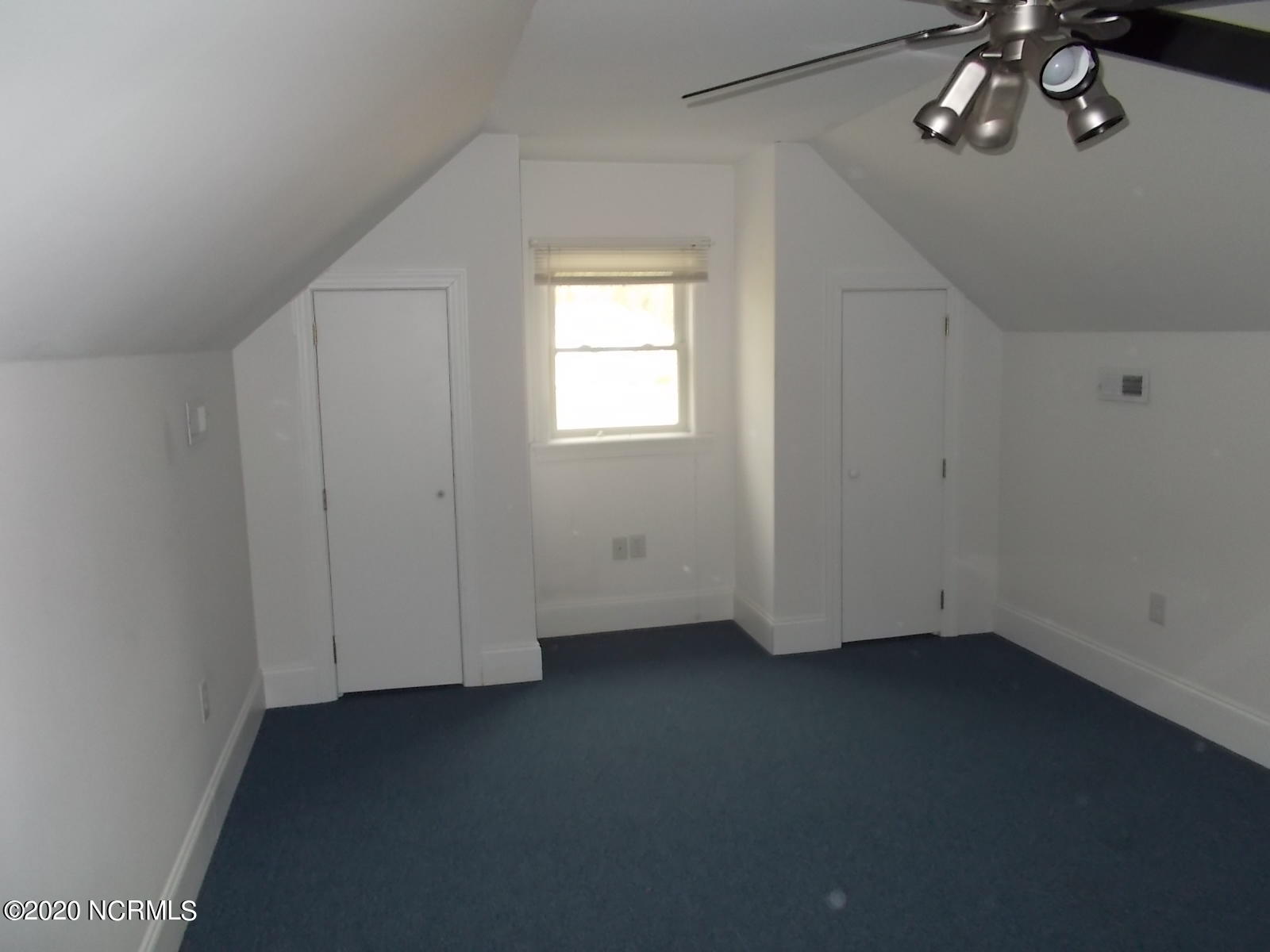 328 Dan Taylor Road Washington, NC 27889 - Photo 5 of 8 Interior 3