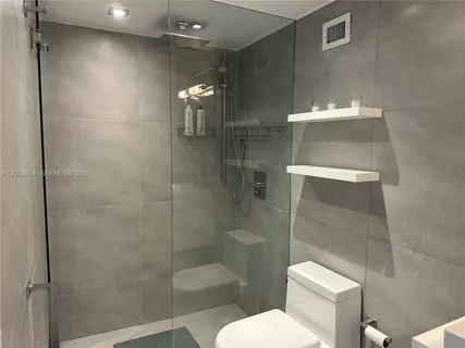 $3,400 | 100 Lincoln Road, Unit 835, Miami Beach, FL 33139