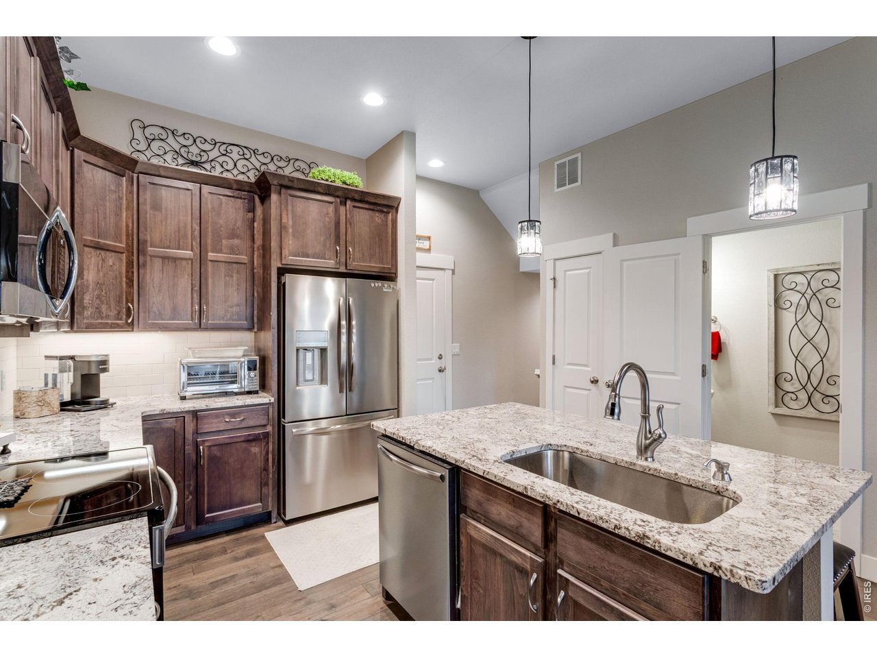 5221 Longshaw Court, Unit 2 Windsor, CO 80528 - Photo 20 of 41