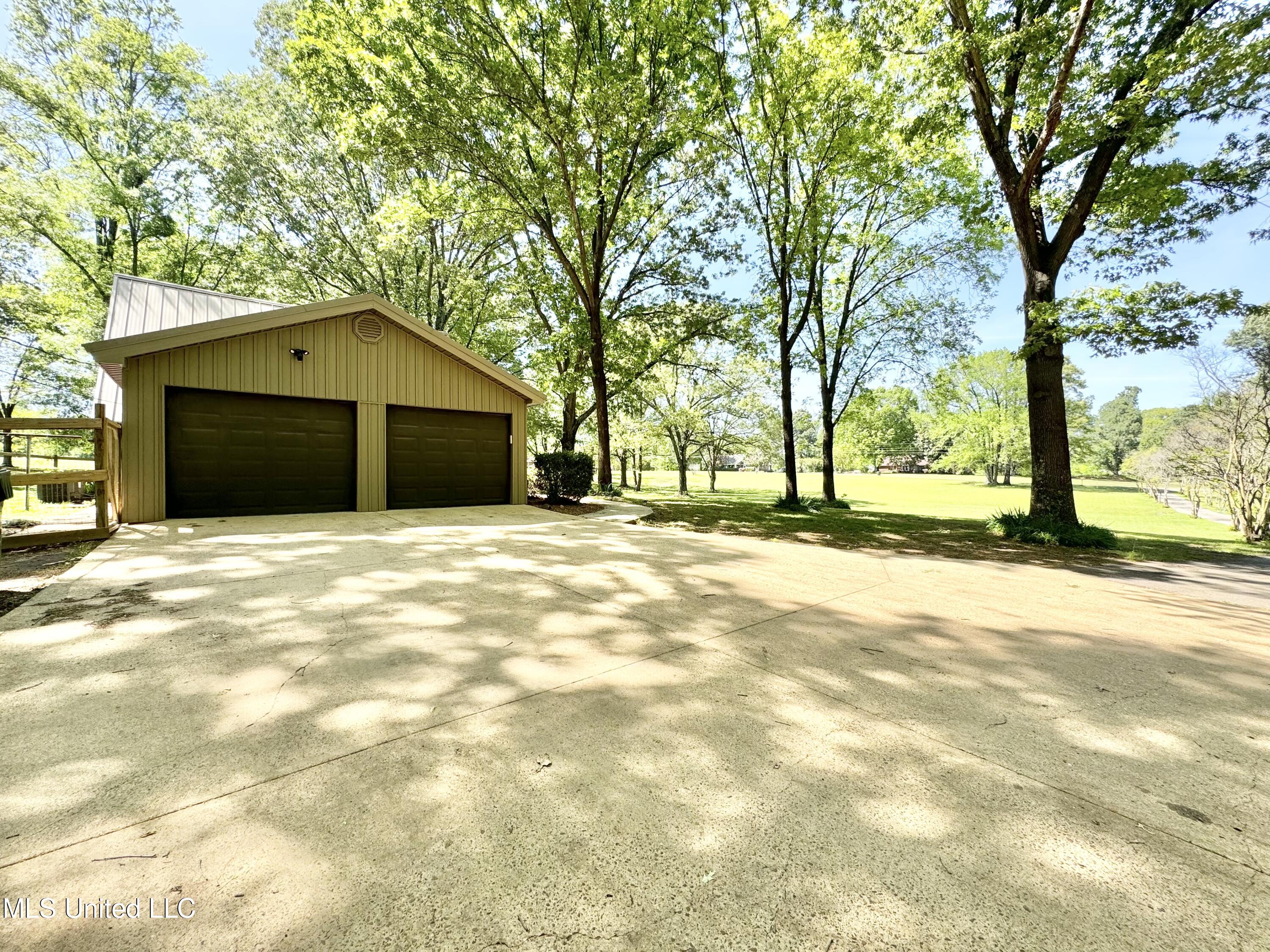3775 Liscott Road Southaven, MS 38672 - Photo 6 of 60 IMG_4759