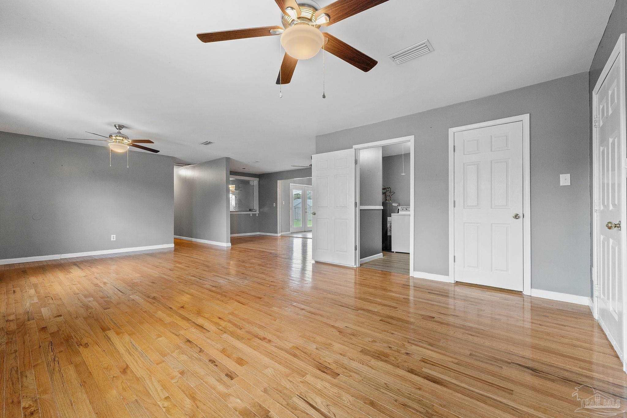 5200 Crowson Road Pensacola, FL 32526 - Photo 7 of 30