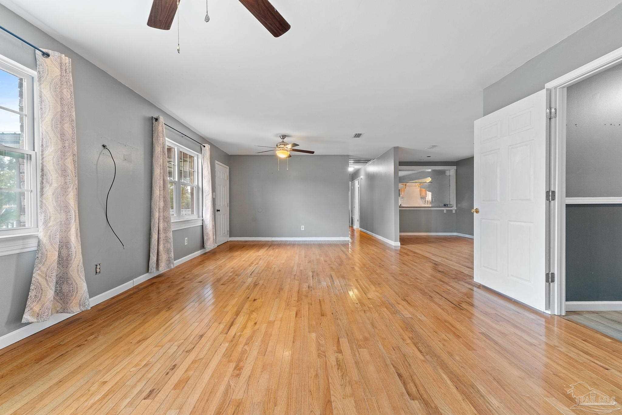 5200 Crowson Road Pensacola, FL 32526 - Photo 8 of 30