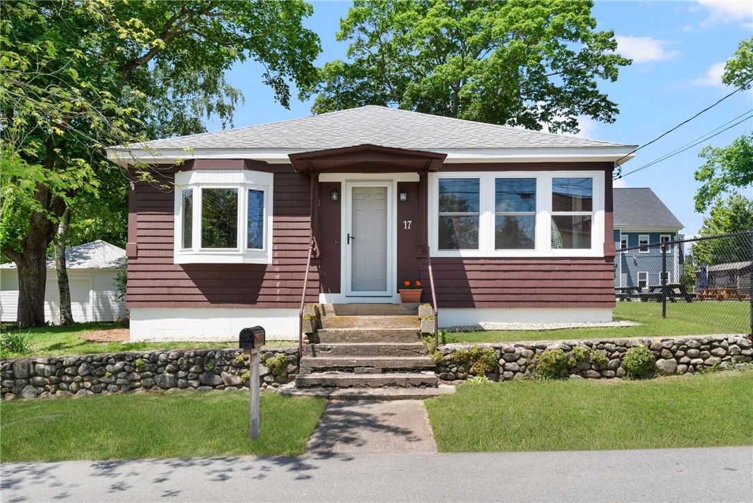 17 Spring Avenue Barrington, RI 02806 - Photo 1 of 38